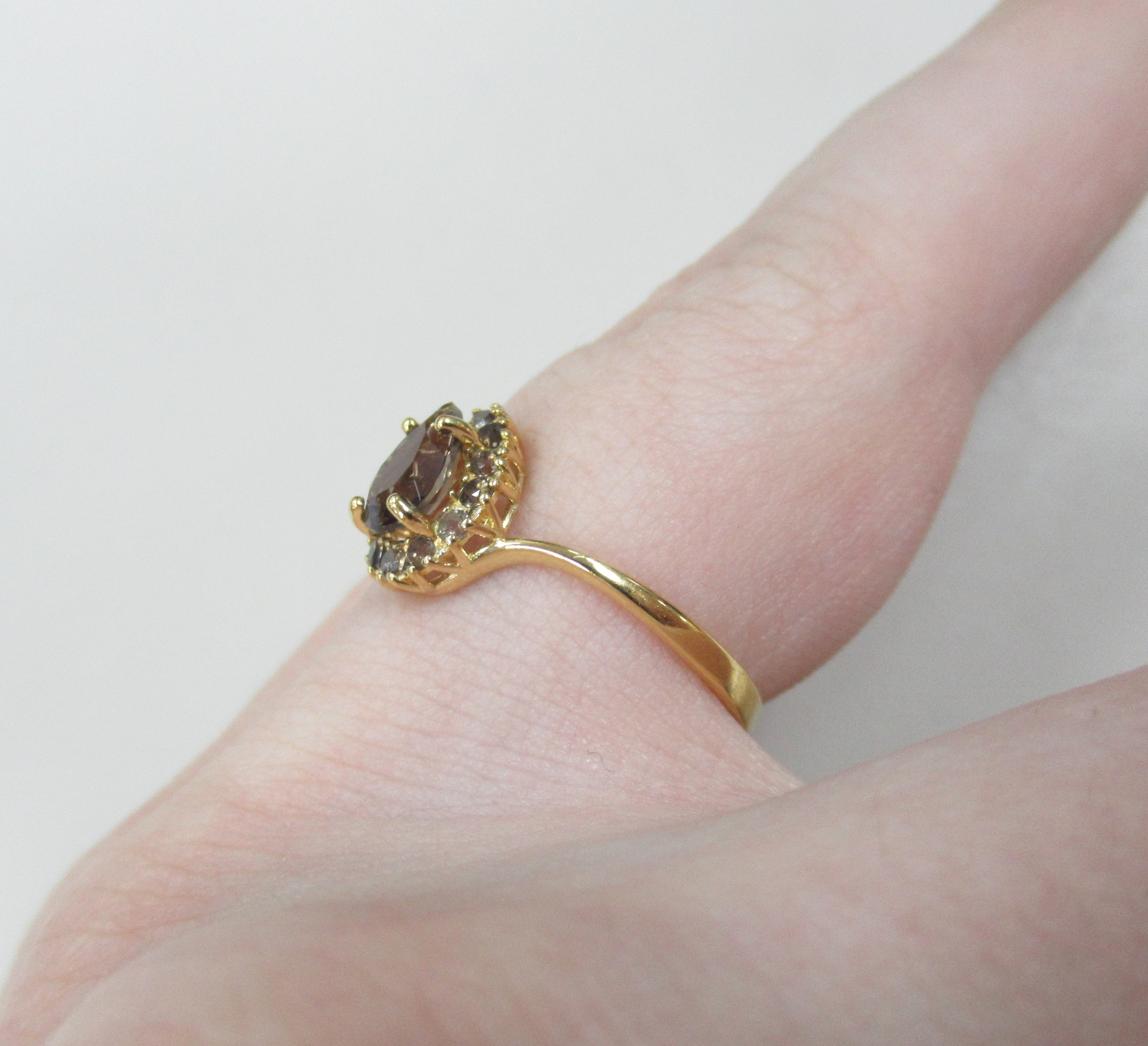 Серебряное кольцо с раухтопазами